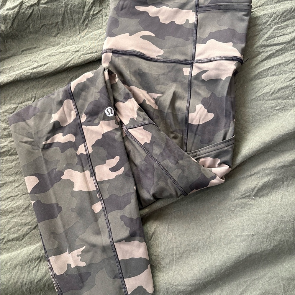 lululemon athletica Camo Leggings - Gray